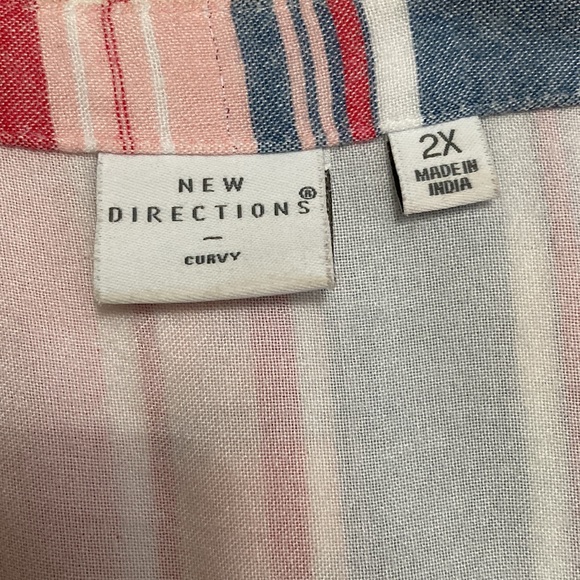 “New Directions” Ladies Summer Dress - Picture 3 of 3